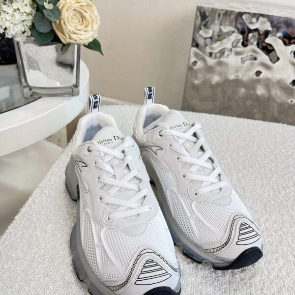 D Vibe Sneaker (دي حذاء فايب سنيكرز)