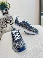 D Vibe Sneaker (دي حذاء فايب سنيكرز) - Image 2