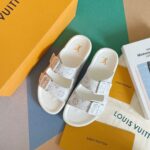 LV Flat Comfort Mule ( حذاء “لوي مسطح مريح ميوول ) - Image 5