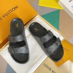 LV Flat Comfort Mule ( حذاء “لوي مسطح مريح ميوول ) - Image 6