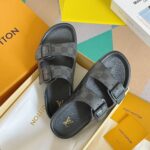 LV Flat Comfort Mule ( حذاء “لوي مسطح مريح ميوول ) - Image 7
