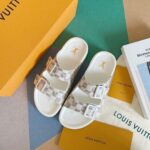 LV Flat Comfort Mule ( حذاء “لوي مسطح مريح ميوول ) - Image 2