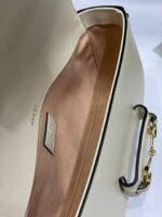 Horsebit Small Shoulder Bag (حقيبة هورسبت صغيرة) - Image 2