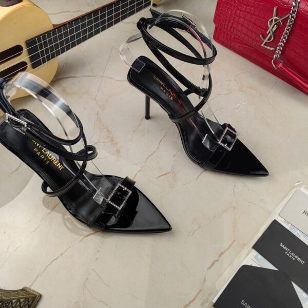 Georgia Embellished Pump (حذاء بامب جورجيا مرصّع)