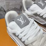 LV Trainer Sneaker (حذاء “لوي ترينر سنيكرز) - Image 2