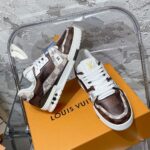 LV Trainer Sneaker (حذاء “لوي ترينر سنيكرز) - Image 9