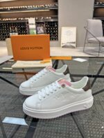 LV Time Out Sneaker ( حذاء لوي سنيكرز تايم آوت)