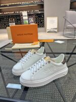 LV Time Out Sneaker ( حذاء لوي سنيكرز تايم آوت)