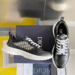 D Casual Sneakers ( دي حذاء كاجوال سنيكرز)