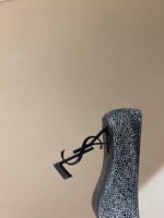 Embellished Pumps (حذاء بامب مرصّع) - Image 2