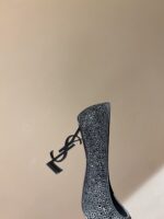 Embellished Pumps (حذاء بامب مرصّع) - Image 7