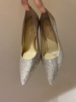 Embellished Pumps (حذاء بامب مرصّع) - Image 9
