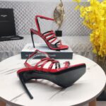 Rhinestone buckle sandals (بإبزيم مرصّع بحجر الراين صنادل) - Image 9