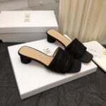 D Dway Heeled Slide (دي دواي بكعب صندل)