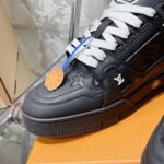 LV Trainer Sneaker (حذاء “لوي ترينر سنيكرز) - Image 4