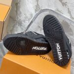 LV Trainer Sneaker (حذاء “لوي ترينر سنيكرز) - Image 8