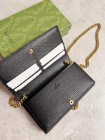 Interlocking  Bow Chain Wallet (محفظة بسلسلة بقوس متداخل) - Image 7