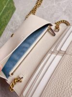 Interlocking  Bow Chain Wallet (محفظة بسلسلة بقوس متداخل) - Image 6