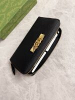 Interlocking Bow Wallet (محفظة بقوس متداخل من جلد الثعبان) - Image 4