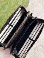 Interlocking Bow Wallet (محفظة بقوس متداخل من جلد الثعبان) - Image 7