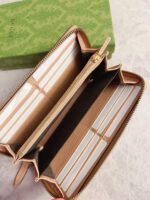 Interlocking Bow Wallet (محفظة بقوس متداخل من جلد الثعبان) - Image 4