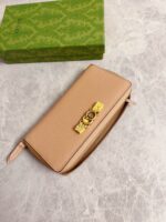 Interlocking Bow Wallet (محفظة بقوس متداخل من جلد الثعبان) - Image 5