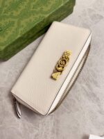 Interlocking Bow Wallet (محفظة بقوس متداخل من جلد الثعبان) - Image 6