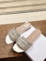 D Dway Heeled Slide ( دي دواي بكعب سليبر )