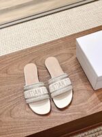 D Dway Heeled Slide ( دي دواي بكعب سليبر ) - Image 2