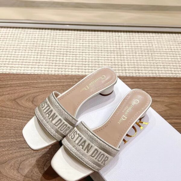 D Dway Heeled Slide ( دي دواي بكعب سليبر )