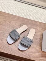 D Dway Heeled Slide ( دي دواي بكعب سليبر ) - Image 2