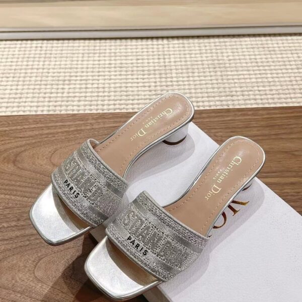 D Dway Heeled Slide ( دي دواي بكعب سليبر )