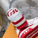 LV Trainer Sneaker (حذاء “لوي ترينر سنيكرز) - Image 3
