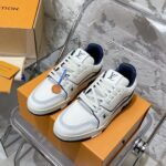 LV Trainer Sneaker (حذاء “لوي ترينر سنيكرز)