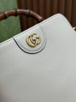 Diana Bamboo Shoulder Bag (حقيبة "ديانا" بمقبض الخيزران) - Image 5