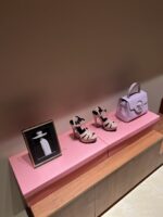 High Heel Platform Sandals ( بكعب عالٍ ومنصّة صنادل)