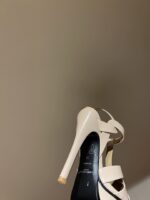 High Heel Platform Sandals ( بكعب عالٍ ومنصّة صنادل) - Image 2