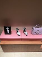 High Heel Platform Sandals ( بكعب عالٍ ومنصّة صنادل) - Image 3