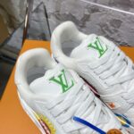 LV Trainer Sneaker (حذاء “لوي ترينر سنيكرز) - Image 2