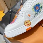 LV Trainer Sneaker (حذاء “لوي ترينر سنيكرز) - Image 5