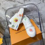 LV Trainer Sneaker (حذاء “لوي ترينر سنيكرز) - Image 6