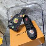 LV Trainer Sneaker (حذاء “لوي ترينر سنيكرز) - Image 2