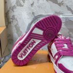 LV Trainer Sneaker (حذاء “لوي ترينر سنيكرز) - Image 2