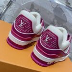 LV Trainer Sneaker (حذاء “لوي ترينر سنيكرز) - Image 3