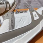 LV Trainer Sneaker (حذاء “لوي ترينر سنيكرز) - Image 5