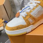 LV Trainer Sneaker (حذاء “لوي ترينر سنيكرز) - Image 6