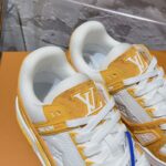 LV Trainer Sneaker (حذاء “لوي ترينر سنيكرز) - Image 7