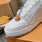 LV Trainer Sneaker (حذاء “لوي ترينر سنيكرز) - Image 8