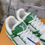 LV Trainer Sneaker (حذاء “لوي ترينر سنيكرز) - Image 5