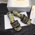D Dway Heeled Slide (دي دواي بكعب صندل) - Image 5
